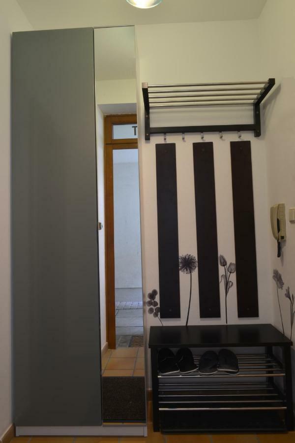 LG Cosy Apartment Korneuburg Buitenkant foto